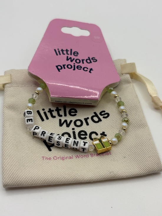Jewelry - 'Be Present' Bracelet - Green & Gold